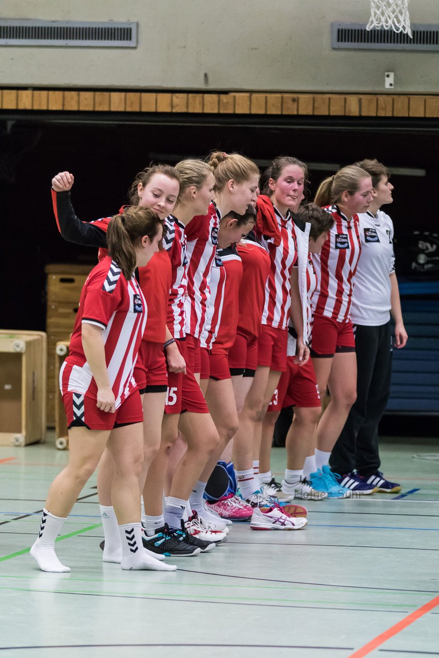 Bild 301 - Frauen Barmstedter TS - Buedelsdorfer TSV : Ergebnis: 26:12